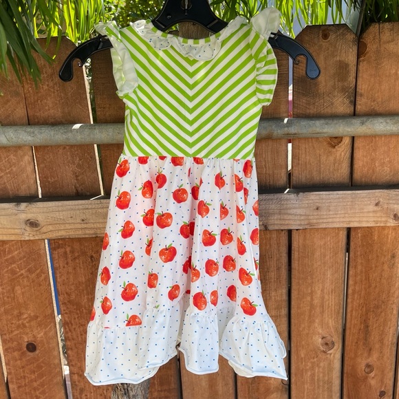 Olive Mae V-Neck Flutter Dress size 3T - Picture 2 of 5